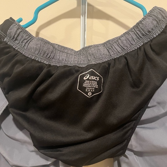 ASICS shorts - Picture 3 of 3